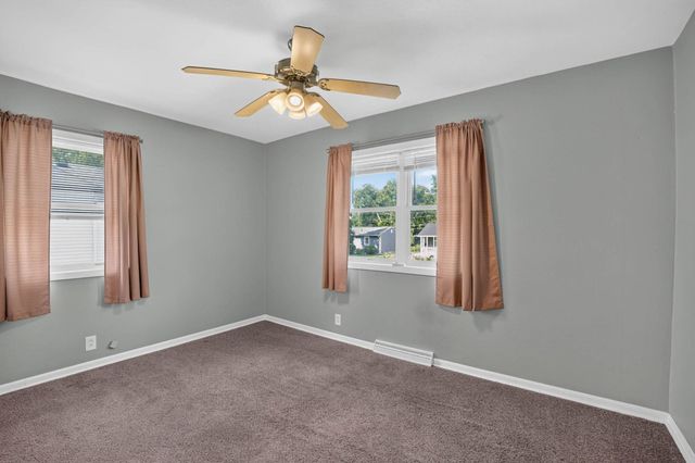 1255 Scott Avenue, Waterloo, IA 50701