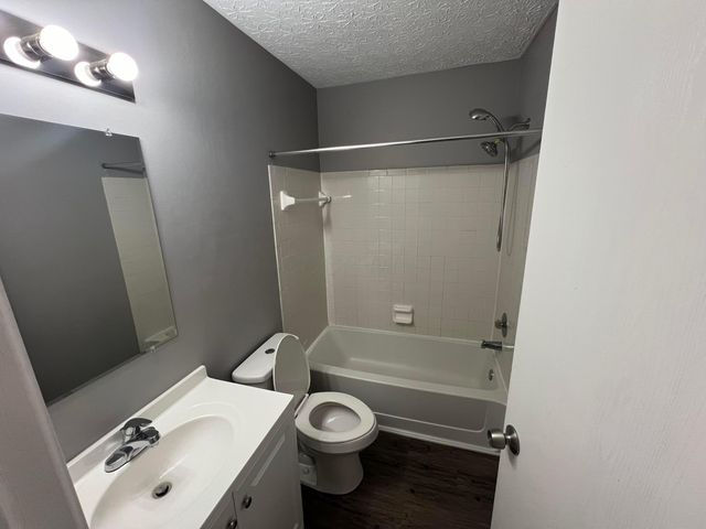 3863 Heatherglen Drive, 3863-3865, Columbus, OH 43221