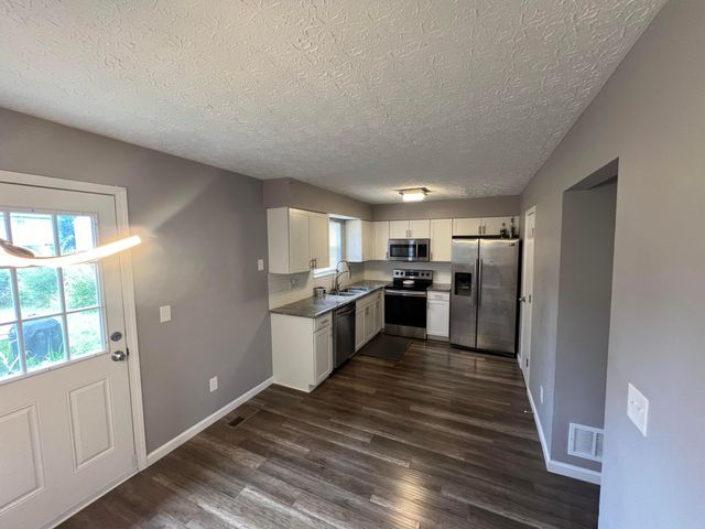 3863 Heatherglen Drive, 3863-3865, Columbus, OH 43221