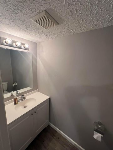 3863 Heatherglen Drive, 3863-3865, Columbus, OH 43221