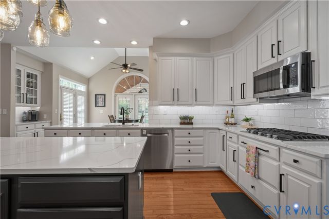638 Cross Ridge Ln, Manakin Sabot, VA 23103