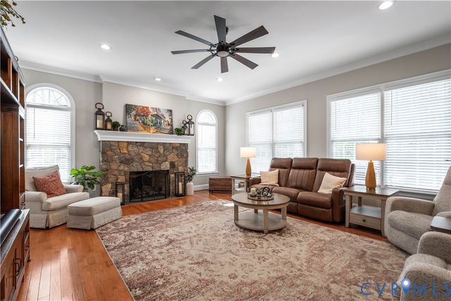 638 Cross Ridge Ln, Manakin Sabot, VA 23103