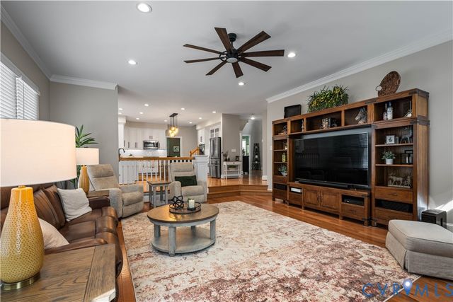 638 Cross Ridge Ln, Manakin Sabot, VA 23103