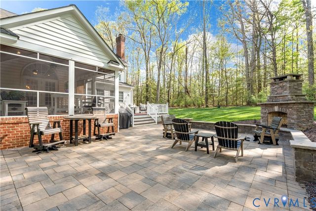 638 Cross Ridge Ln, Manakin Sabot, VA 23103