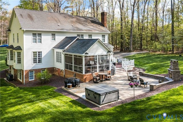 638 Cross Ridge Ln, Manakin Sabot, VA 23103