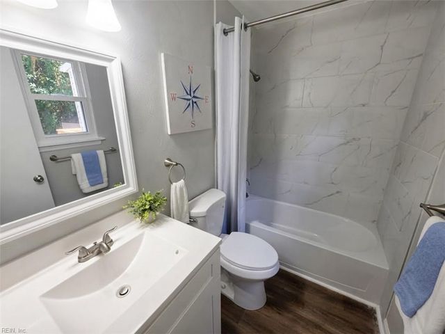 50 Oser LN, Hampton, VA 23669