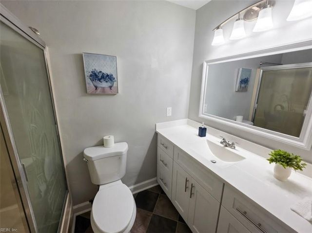 50 Oser LN, Hampton, VA 23669