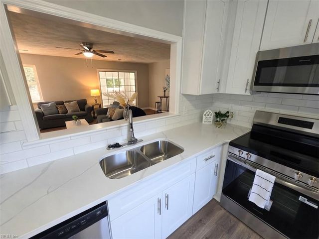50 Oser LN, Hampton, VA 23669