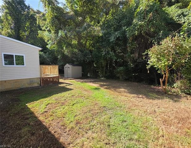 50 Oser LN, Hampton, VA 23669