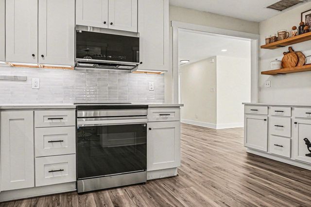 818 W Madison Avenue, Charleston, SC 29412