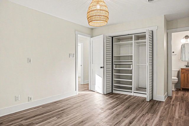 818 W Madison Avenue, Charleston, SC 29412