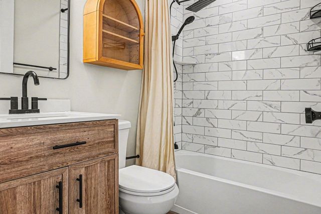 818 W Madison Avenue, Charleston, SC 29412