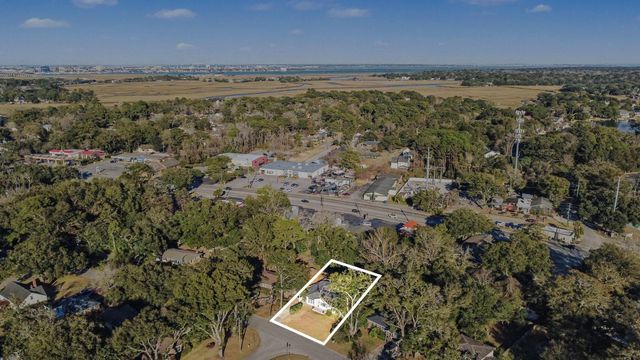 818 W Madison Avenue, Charleston, SC 29412