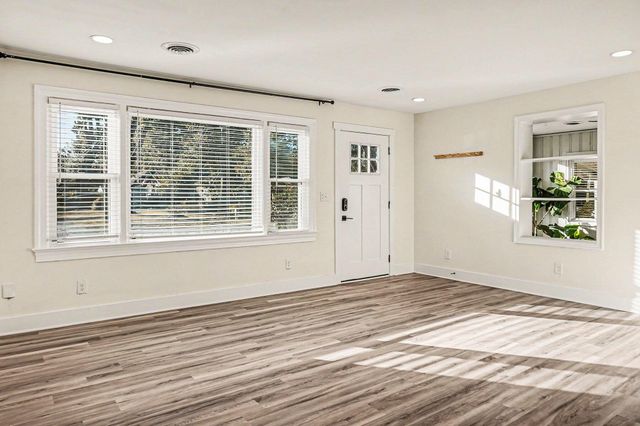 818 W Madison Avenue, Charleston, SC 29412