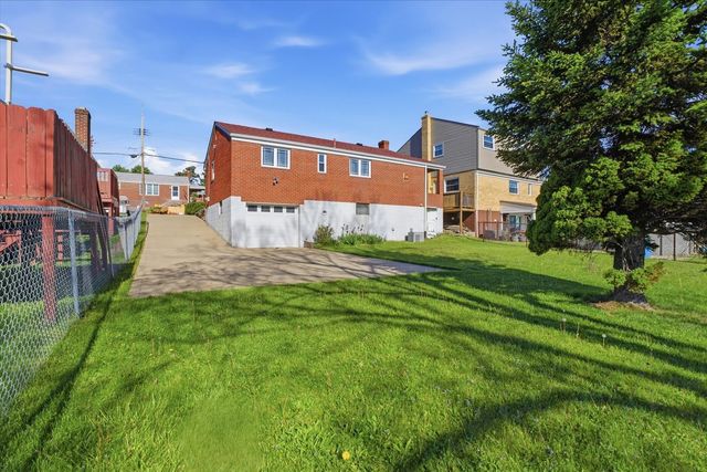 1267 Edgewood DRIVE, West Homestead, PA 15120
