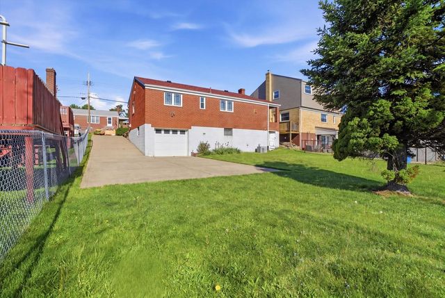 1267 Edgewood DRIVE, West Homestead, PA 15120