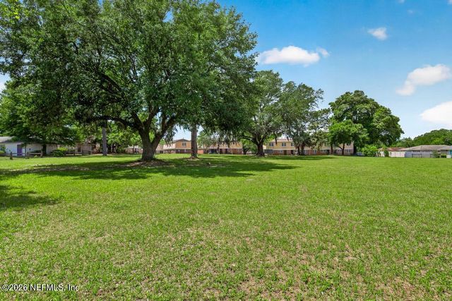 5328 GOLF FOREST Court, Jacksonville, FL 32208