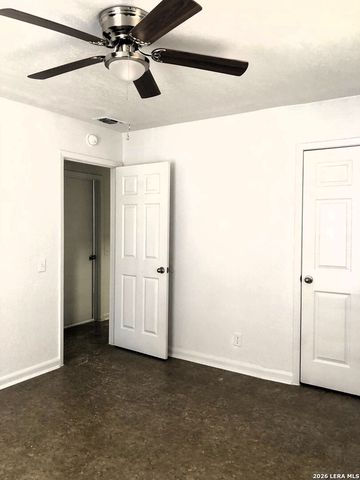 6223 SLATE VALLEY DR, San Antonio, TX 78242