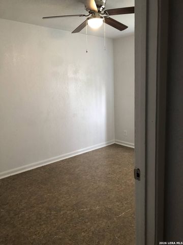 6223 SLATE VALLEY DR, San Antonio, TX 78242