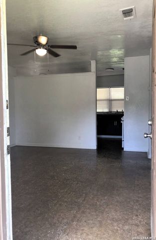 6223 SLATE VALLEY DR, San Antonio, TX 78242