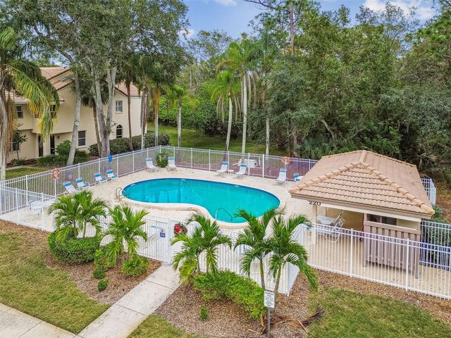 215 CLAYS TRAIL 215, Oldsmar, FL 34677