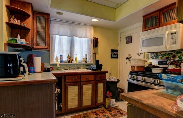 33 Ellice St, Lincoln Park Boro, NJ 07035
