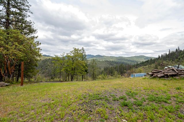 0 Cabetowne Way, Shady Cove, OR 97539
