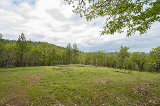 0 Cabetowne Way, Shady Cove, OR 97539