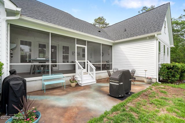 9335 Fallen Pear Lane, Leland, NC 28451