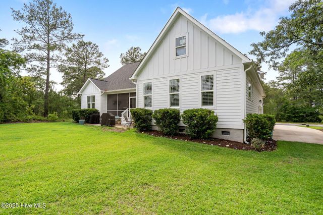 9335 Fallen Pear Lane, Leland, NC 28451
