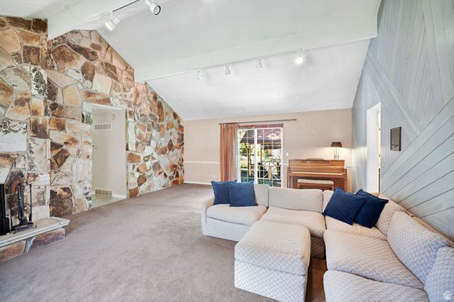4 ROLLINGWOOD LN, Sandy, UT 84092