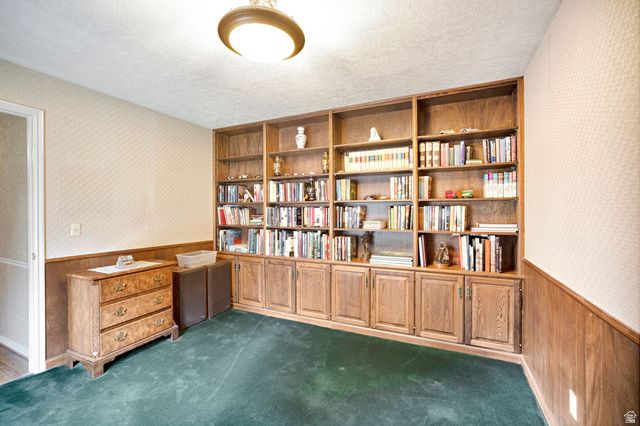 4 ROLLINGWOOD LN, Sandy, UT 84092
