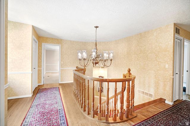 4 ROLLINGWOOD LN, Sandy, UT 84092