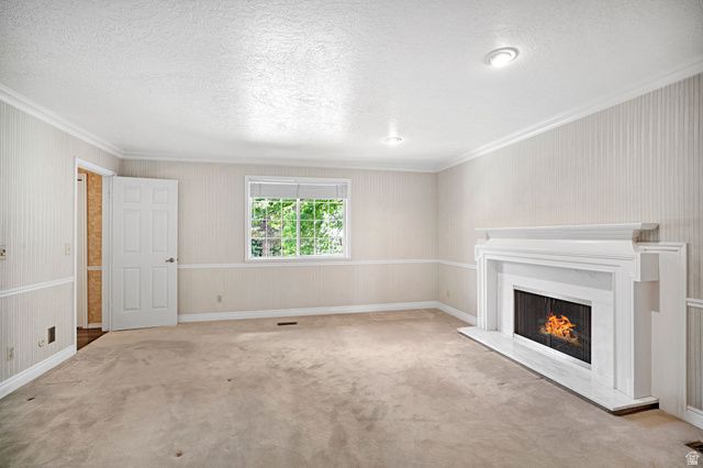 4 ROLLINGWOOD LN, Sandy, UT 84092