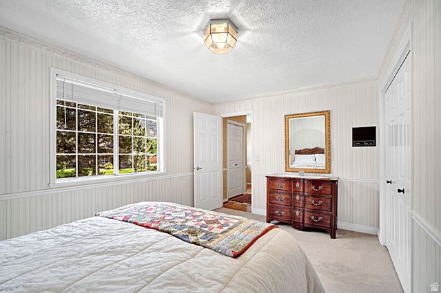 4 ROLLINGWOOD LN, Sandy, UT 84092