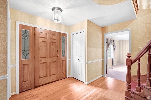 4 ROLLINGWOOD LN, Sandy, UT 84092