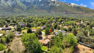 4 ROLLINGWOOD LN, Sandy, UT 84092