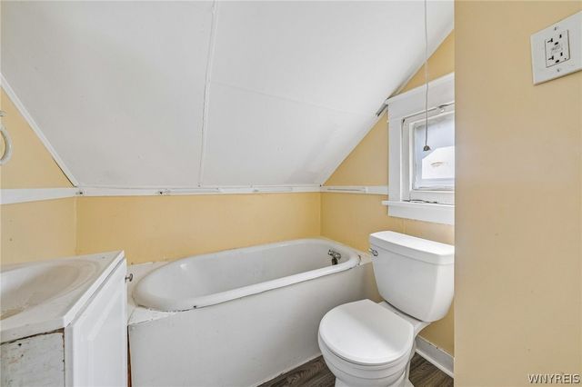 203 Hutchinson Avenue, Buffalo, NY 14215