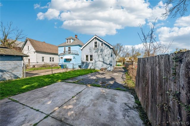 203 Hutchinson Avenue, Buffalo, NY 14215