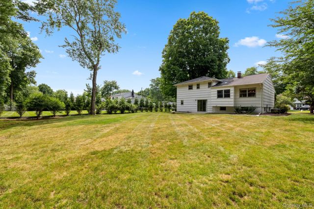 28 Stratford Place, New City, NY 10956