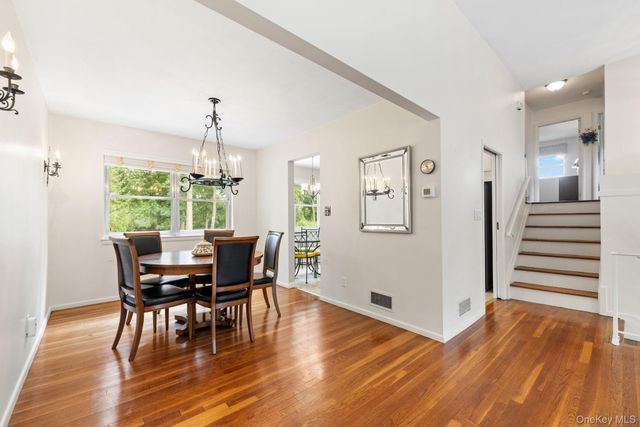 28 Stratford Place, New City, NY 10956