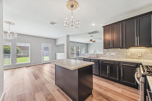 2551 Goldeneye Lane, League City, TX 77573