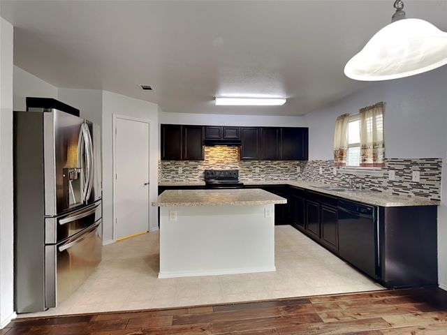 14721 Forest Hollow Drive, Balch Springs, TX 75180