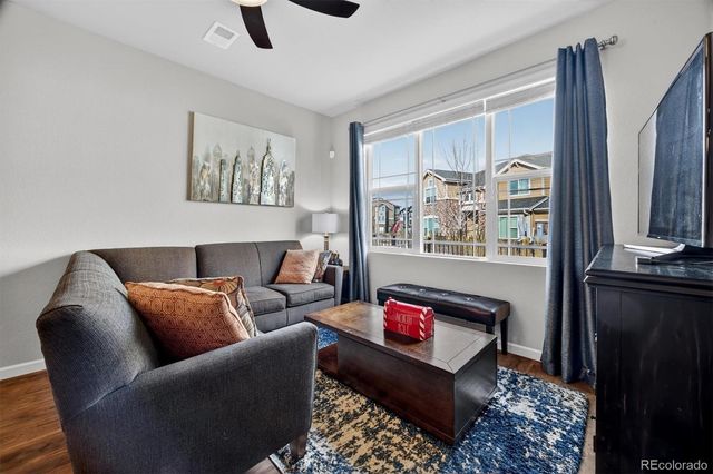 1853 S Buchanan Circle, Aurora, CO 80018