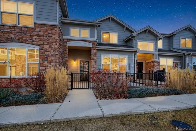 1853 S Buchanan Circle, Aurora, CO 80018