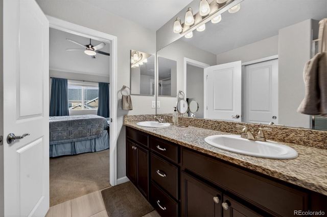 1853 S Buchanan Circle, Aurora, CO 80018