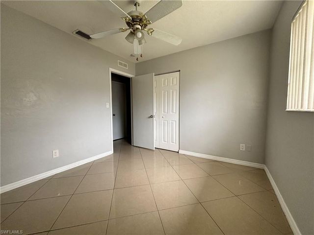 209 Punta Alta CT, Lehigh Acres, FL 33936