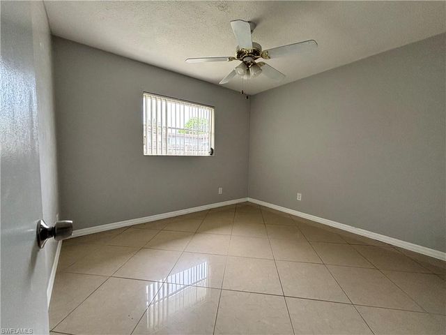 209 Punta Alta CT, Lehigh Acres, FL 33936