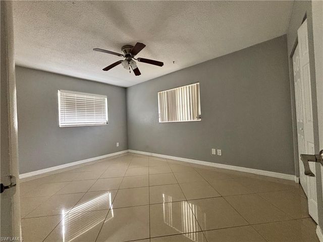 209 Punta Alta CT, Lehigh Acres, FL 33936