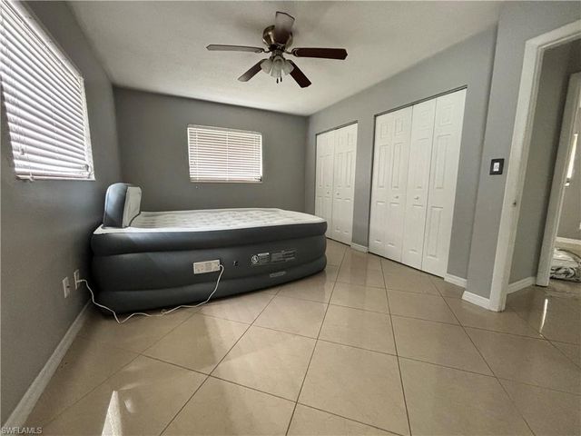 209 Punta Alta CT, Lehigh Acres, FL 33936